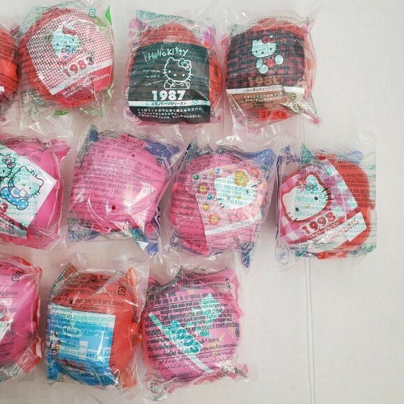 Hello Kitty 35 Yrs Collectible 2009 McDonald's Toy Lot of 12 Var Yrs 1982 - 2005 - Picture 3 of 10